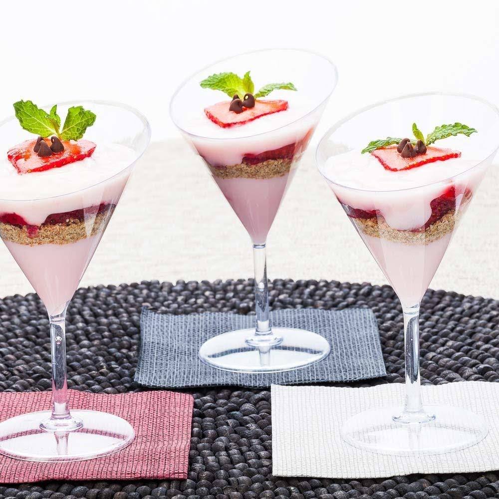 Clear Plastic Martini Glass Z826