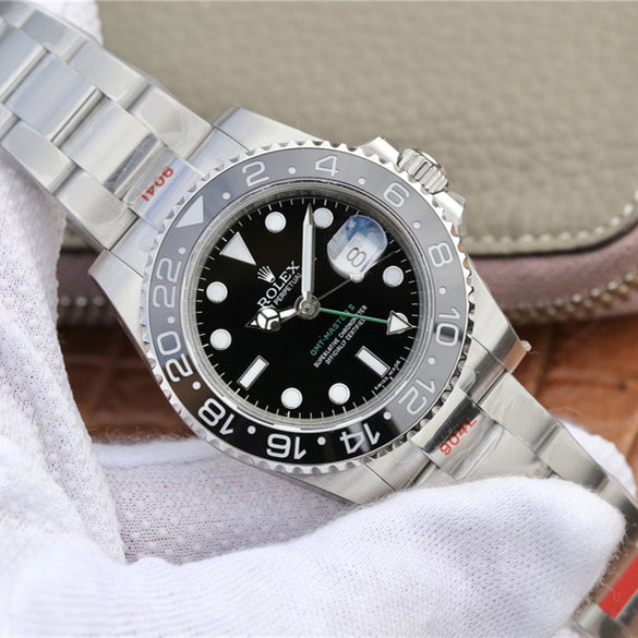 Black Bezel 40mm Watch Y8710