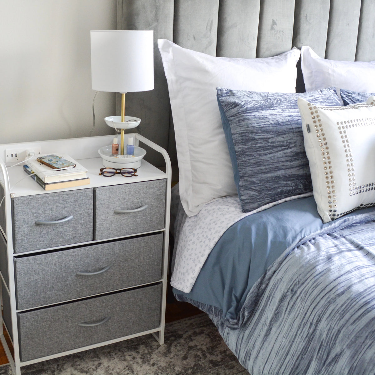 4 Drawer Storage Unit with Outlet and 2 USB Ports, Grey Z901